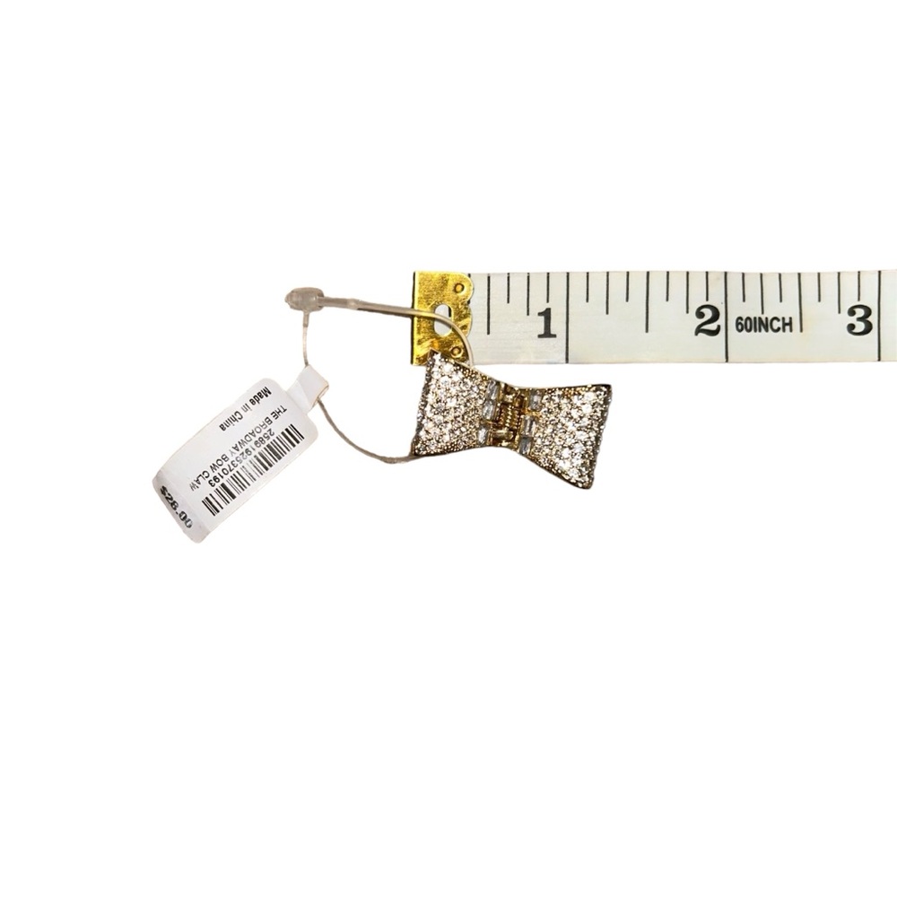 Henri Bendel, hair clip small, new with tag Rhinestones